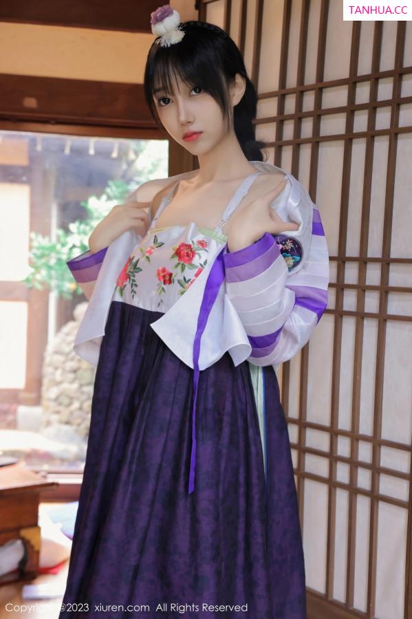 玥儿玥  [XiuRen]高清写真图 2023.11.17 No.7677 玥儿玥er 济州岛旅拍第13张图片